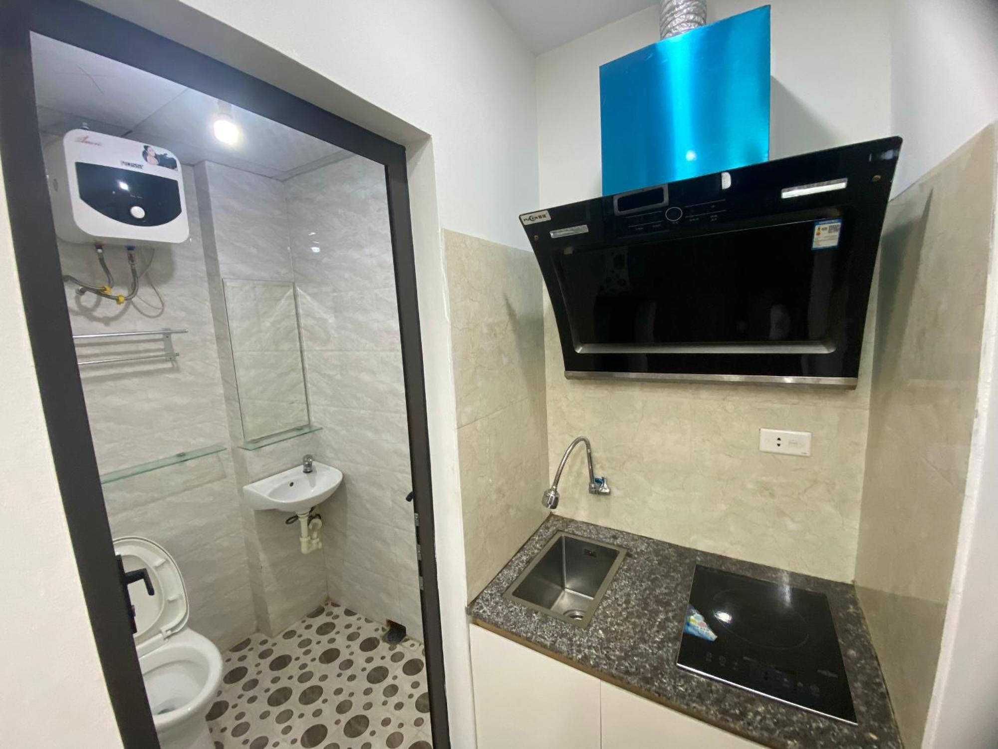 Era Apartment Ham Long Hanoi Eksteriør billede