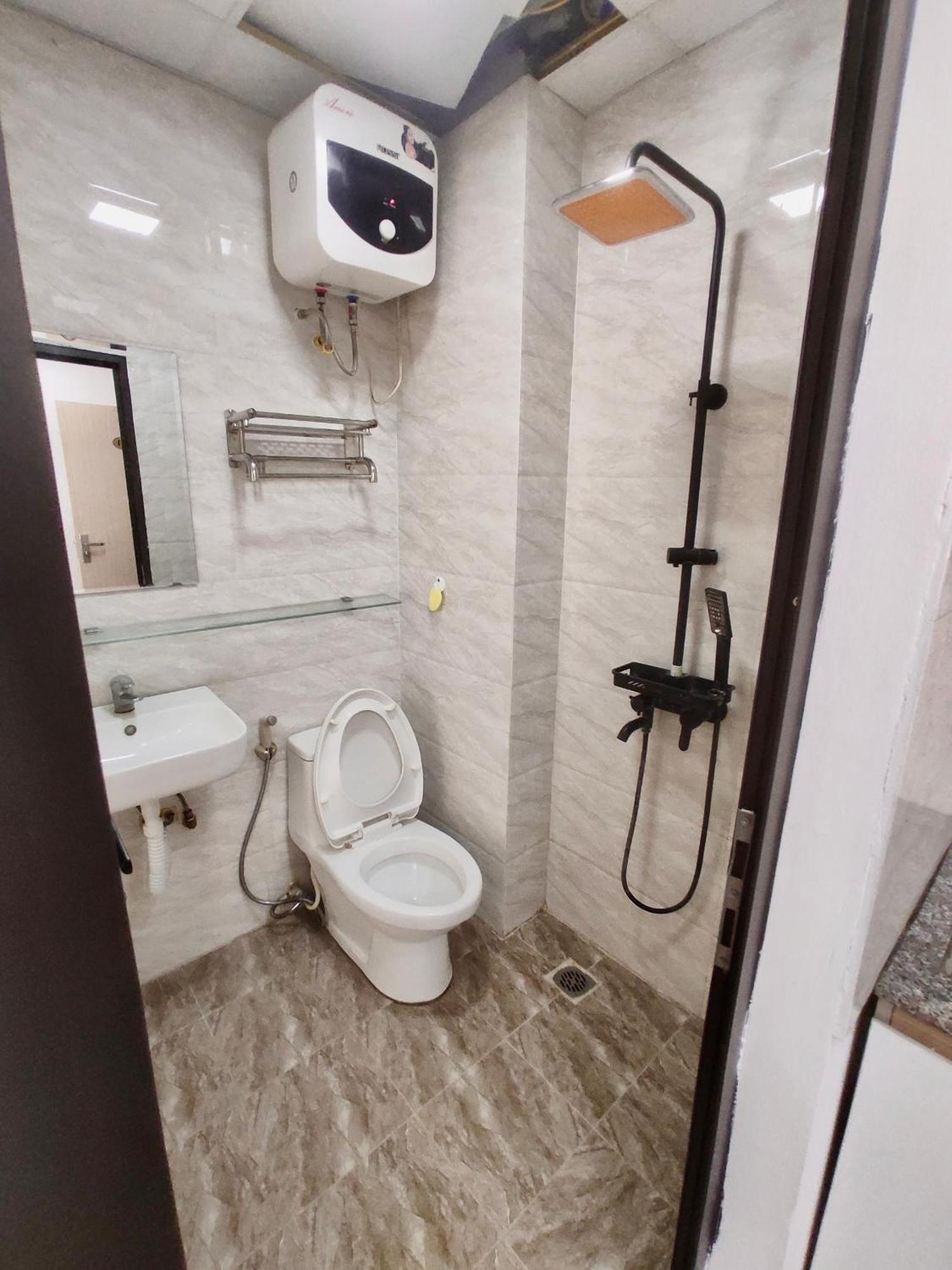 Era Apartment Ham Long Hanoi Eksteriør billede